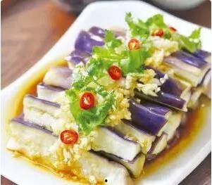茄瓜可以煮火锅吃吗视频,家常美味新尝试
