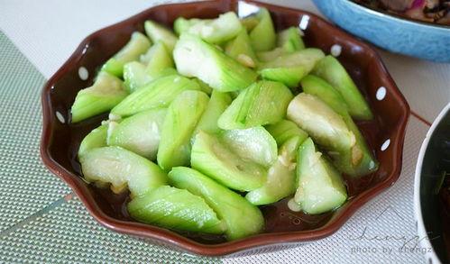 吃瓜怎么做不发黑呢视频,轻松避免吃瓜变黑小技巧