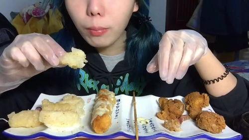 小姐姐吃瓜海底捞视频,趣味横生一幕引网友热议