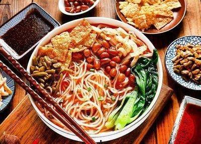 吃瓜公主吃螺蛳粉视频,味道如何？揭秘网红美食背后的真相